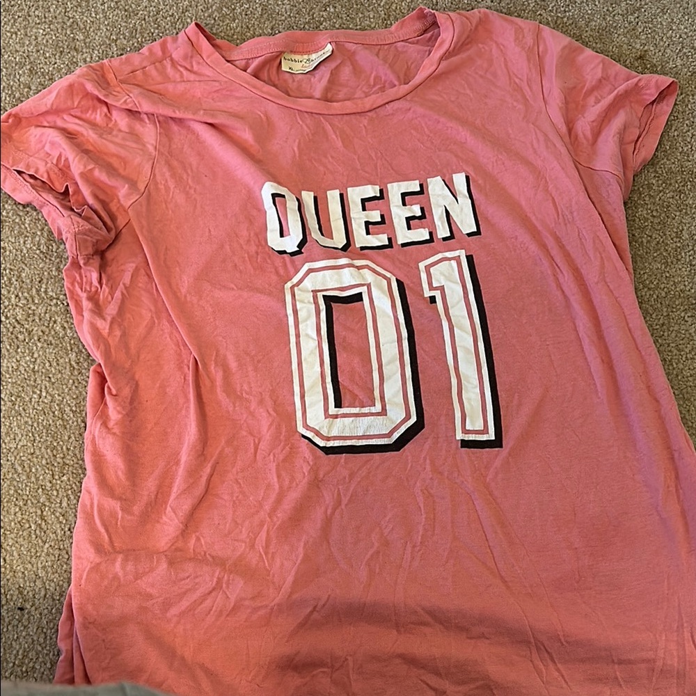 Bobbie Brooks Pink 'Queen 01' Short Sleeve Tee